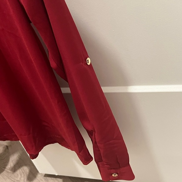 Red Zippered Blouse with Mandarin Collar - Picture 6 of 6